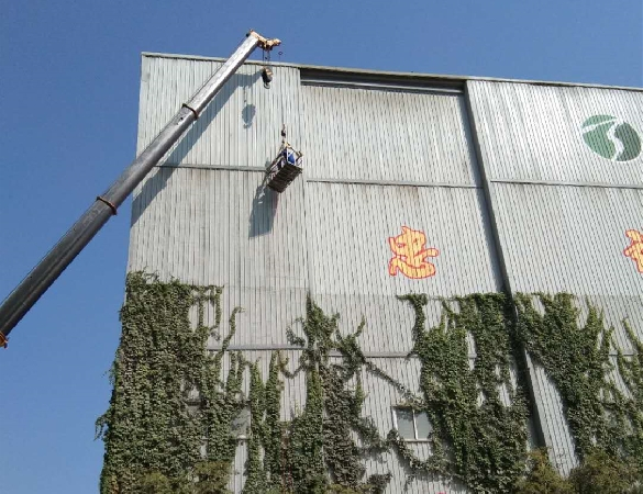 吊车高空清洗